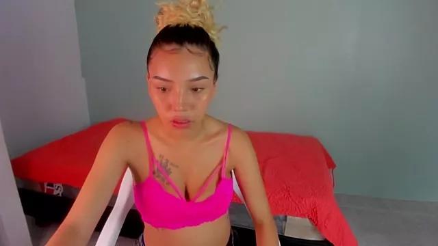 Allanna_15 from StripChat