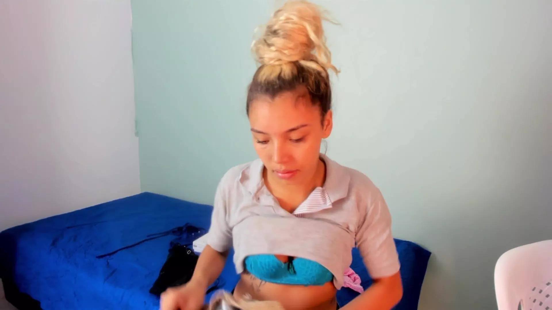Allanna_15 from StripChat