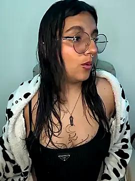 Alliccee from StripChat