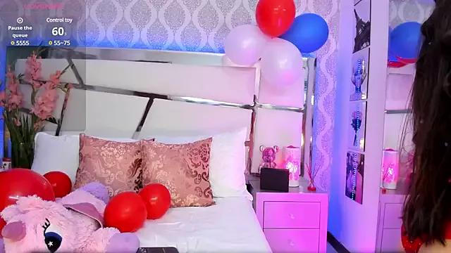 Girls: try live performances with matured performers, from dancing to quirks, in a variety of beautiful sex cams.