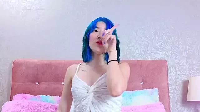 AlliciaKim from StripChat