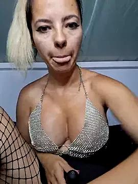 allinqueen from StripChat is Freechat