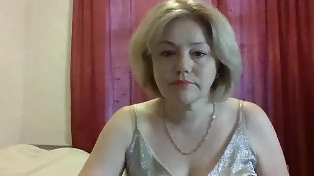 AlliRain from StripChat