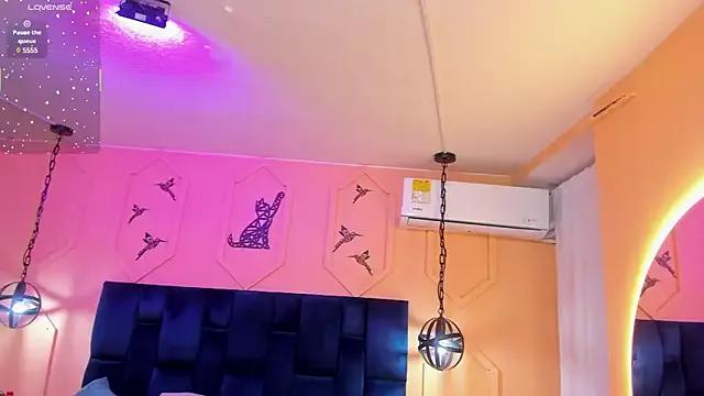 Girls: try live performances with matured performers, from dancing to quirks, in a variety of beautiful sex cams.