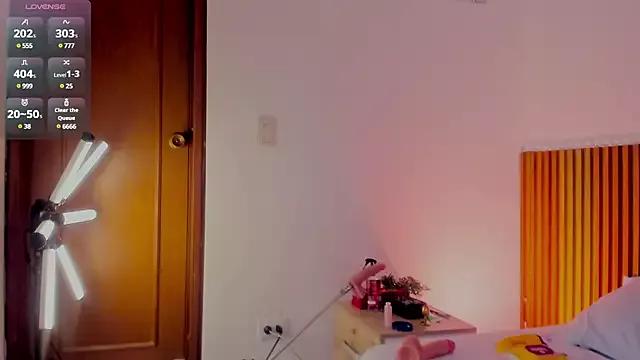 alliss_ginger_ from StripChat