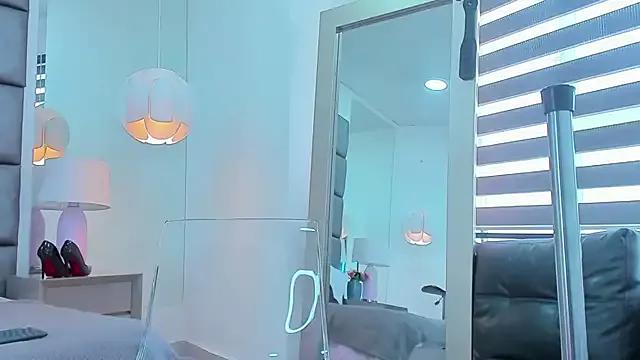AllissaBrowm from StripChat