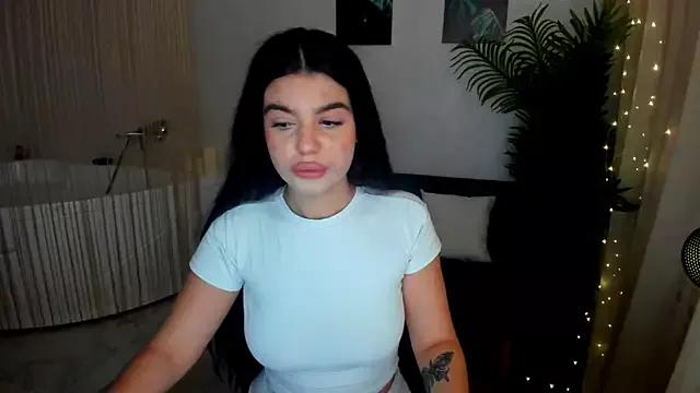 AlluringAriel from StripChat