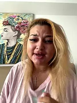 AllysonK from StripChat is Freechat