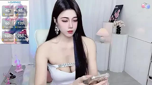 Alma_va from StripChat