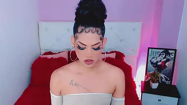 Amanda_bigx from StripChat