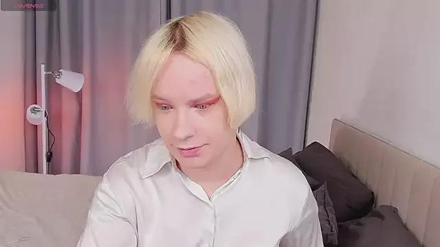 Amanda_Brow from StripChat