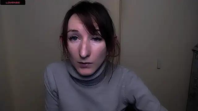 AmandaSell from StripChat