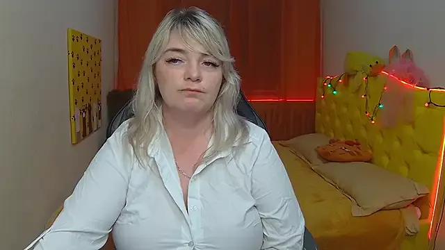 AmandaSkript from StripChat