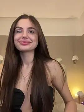 AmanetShine from StripChat