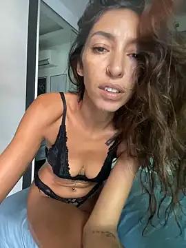 Amani_thewolf from StripChat
