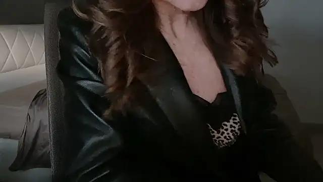 amara_2022 from StripChat