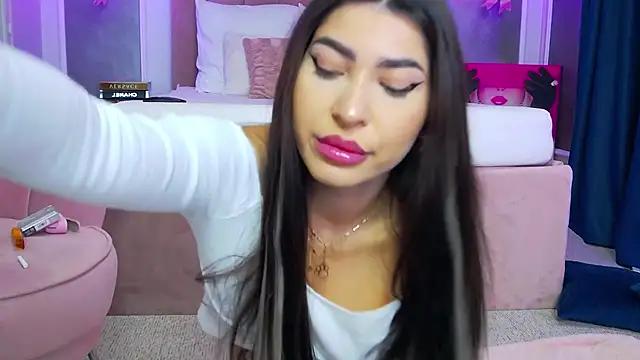 AmaraRay from StripChat
