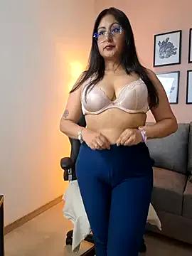 Amber_gold_ from StripChat is Freechat