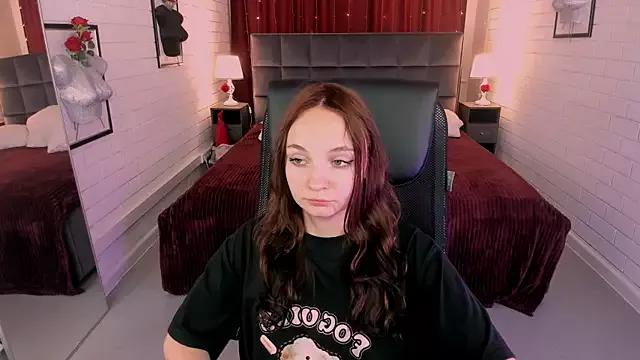 ameliaglamour from StripChat is Freechat
