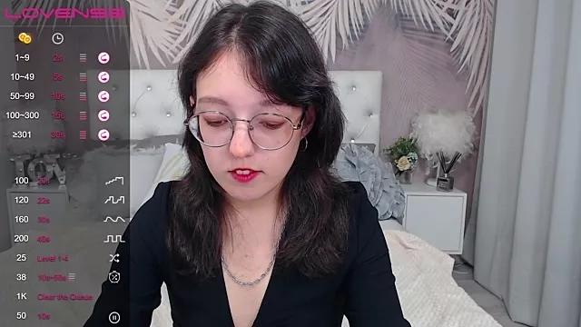 AmiAdams from StripChat