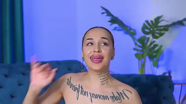 Ammylicious_Doll from StripChat