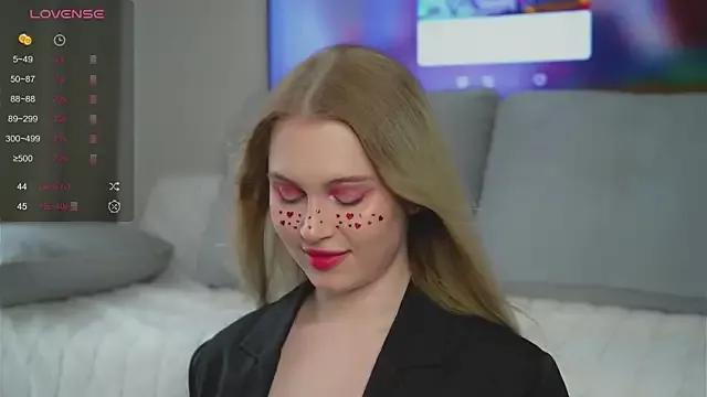 ammyteen from StripChat is Freechat