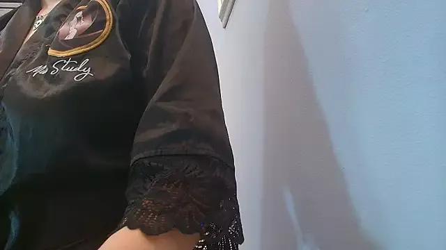 Amy_wats0n from StripChat is Freechat