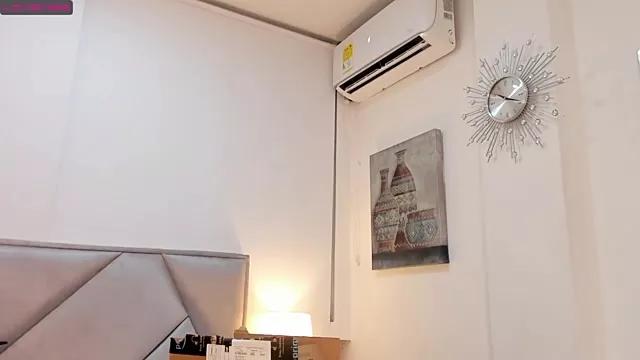 Ana_Onasis from StripChat