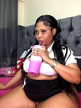 Anaelle24 from StripChat