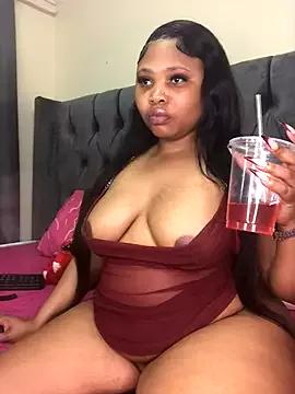 Anaelle24 from StripChat