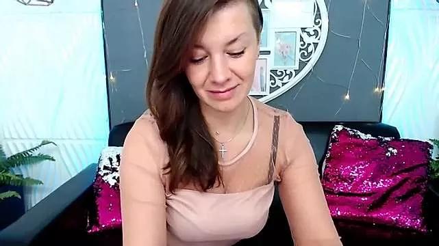 AnaMills from StripChat