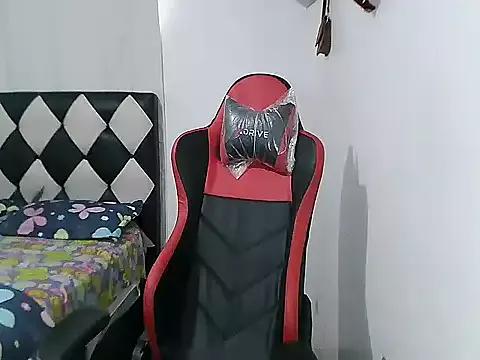 anapaulaa from StripChat