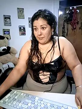 AndreaKinky from StripChat is Freechat