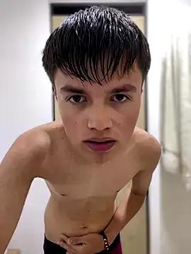 andrew_gara from StripChat is Freechat