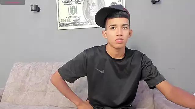 Angel_Lamberth from StripChat is Freechat