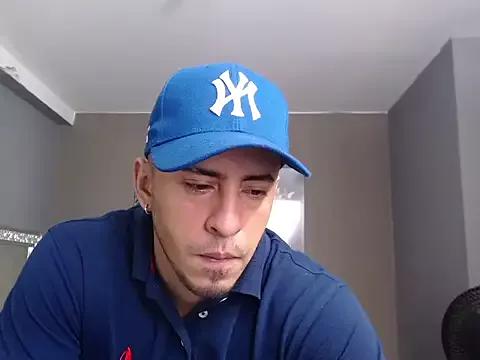 AngelAndChris from StripChat is Freechat