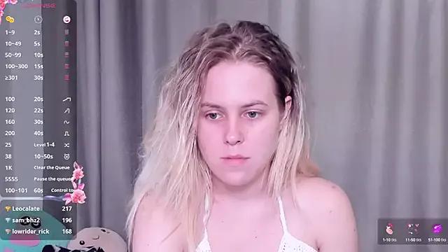 AngelAnty from StripChat is Freechat