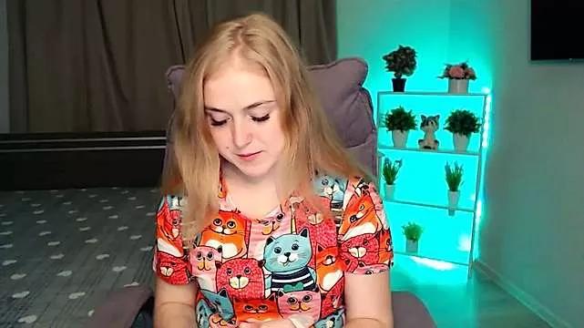 Anna-shine from StripChat