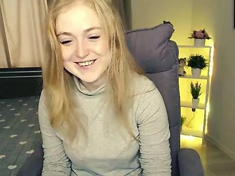 Anna-shine from StripChat