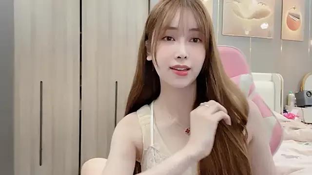 ANNA102 from StripChat