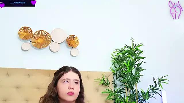 AnnaBlaze_ from StripChat