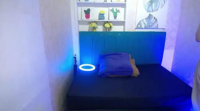 Girls: try live performances with matured performers, from dancing to quirks, in a variety of beautiful sex cams.