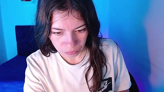 AnnaliOlsenX from StripChat