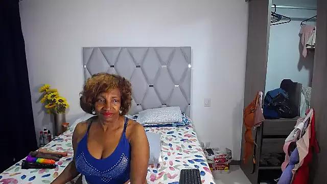 AnnaSim from StripChat