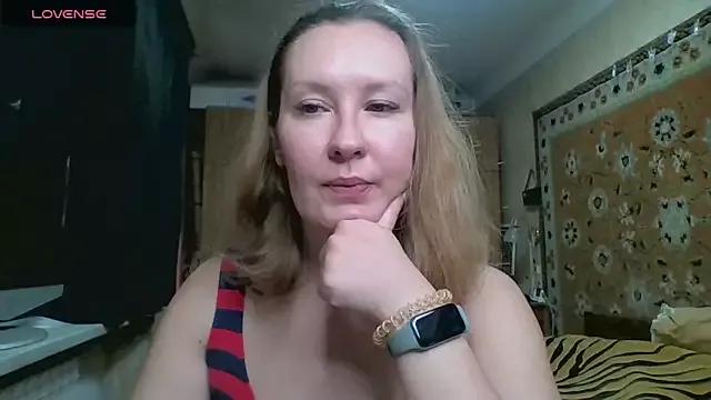 AnnaXLovers from StripChat