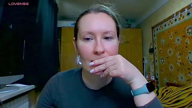 AnnaXLovers from StripChat