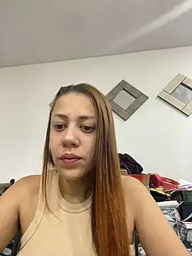 AnnbellaRosse from StripChat