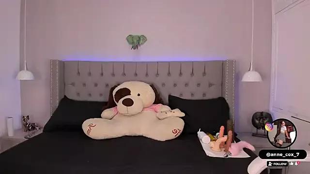 Anne_cox from StripChat