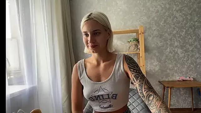 AnneBall from StripChat is Freechat
