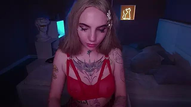 AnneTenet from StripChat